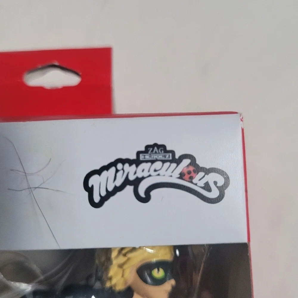 New Hallmark Miraculous Cat Noir Christmas Ornament